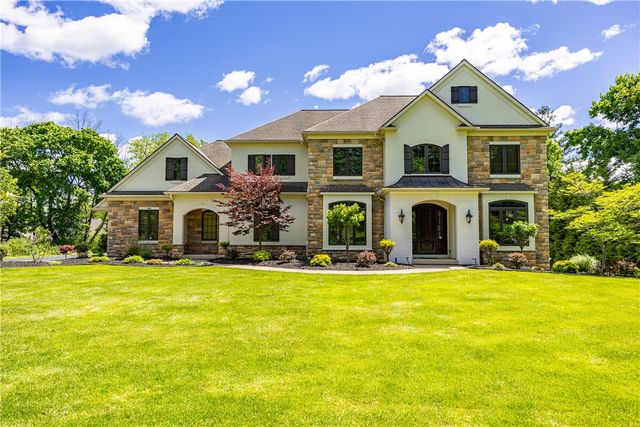 488 Clover Hills Drive, Pittsford, NY 14618