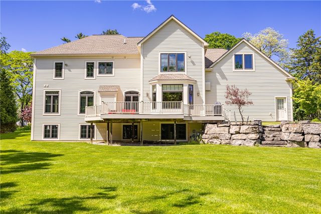 488 Clover Hills Drive, Pittsford, NY 14618