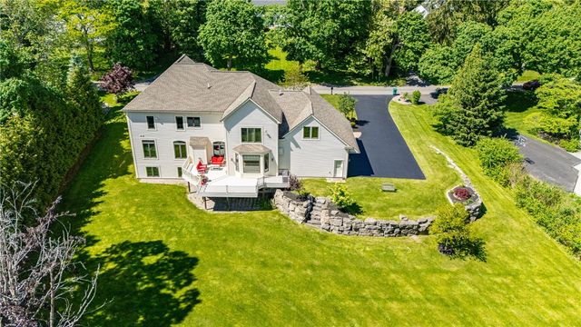 488 Clover Hills Drive, Pittsford, NY 14618