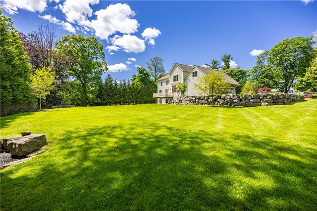 488 Clover Hills Drive, Pittsford, NY 14618