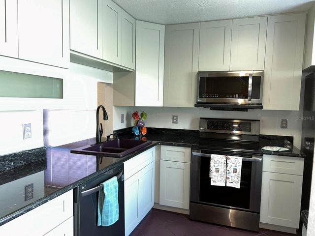 6216 YORKTOWN DR 150, Orlando, FL 32807