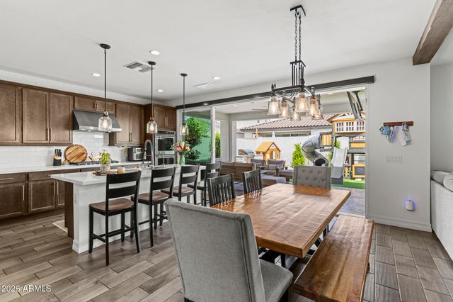 17190 W GRACEMONT Street, Surprise, AZ 85388