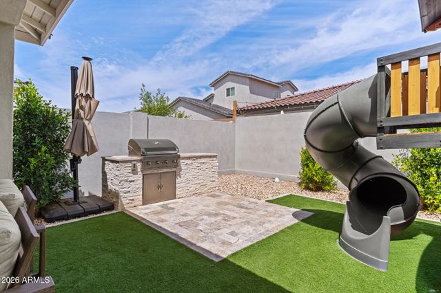 17190 W GRACEMONT Street, Surprise, AZ 85388