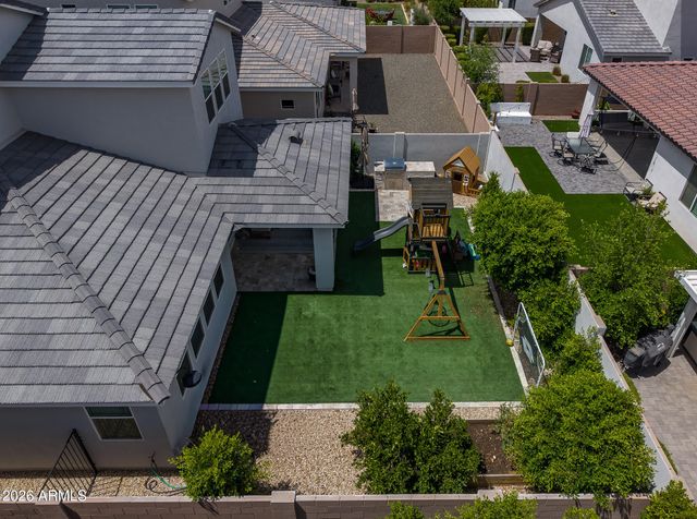 17190 W GRACEMONT Street, Surprise, AZ 85388