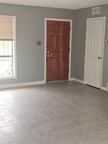 3491 HALLBROOK ST, Memphis, TN 38127