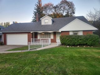 4913 SUNNYDALE Boulevard, Erie, PA 16509