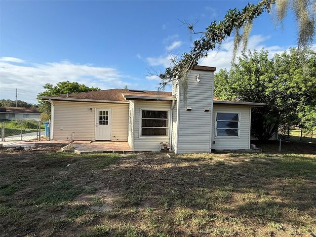 2024 BEL OMBRE CIRCLE, Lake Wales, FL 33898
