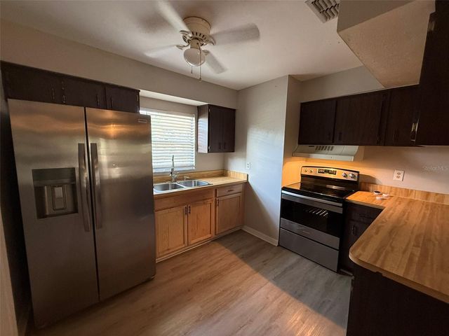 2024 BEL OMBRE CIRCLE, Lake Wales, FL 33898