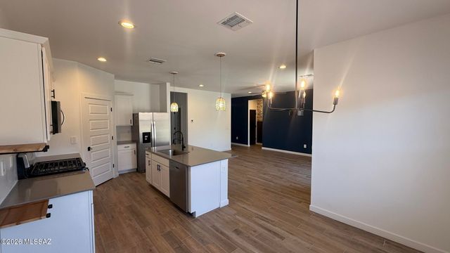 667 W Wilkinson Street, Vail, AZ 85641