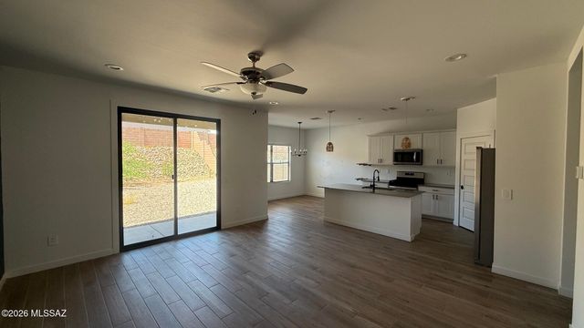 667 W Wilkinson Street, Vail, AZ 85641