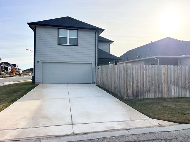 219 Tokalaun DR, Hutto, TX 78634