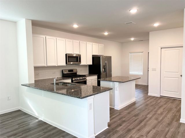 219 Tokalaun DR, Hutto, TX 78634