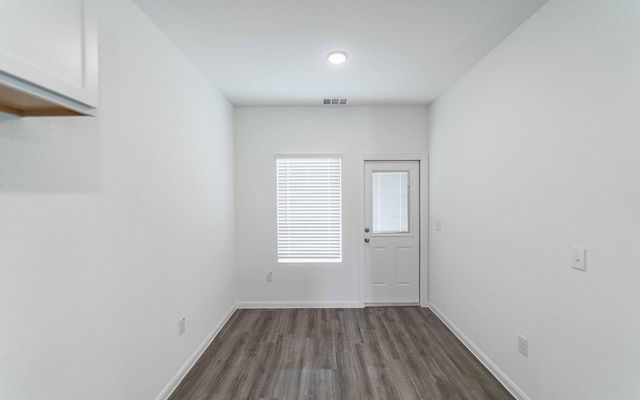 219 Tokalaun DR, Hutto, TX 78634