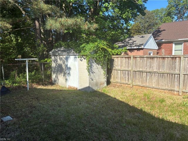 608 Edinburg AVE, Chesapeake, VA 23324