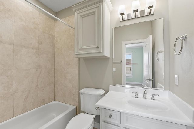 5523 Crooms Street, Houston, TX 77007