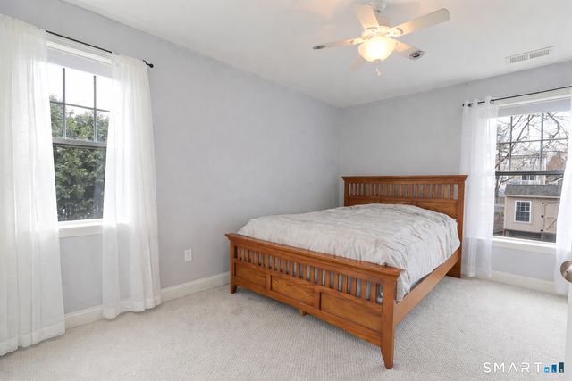 35 Walnut Street, Newington, CT 06111