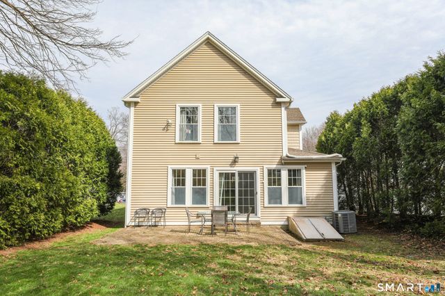 35 Walnut Street, Newington, CT 06111