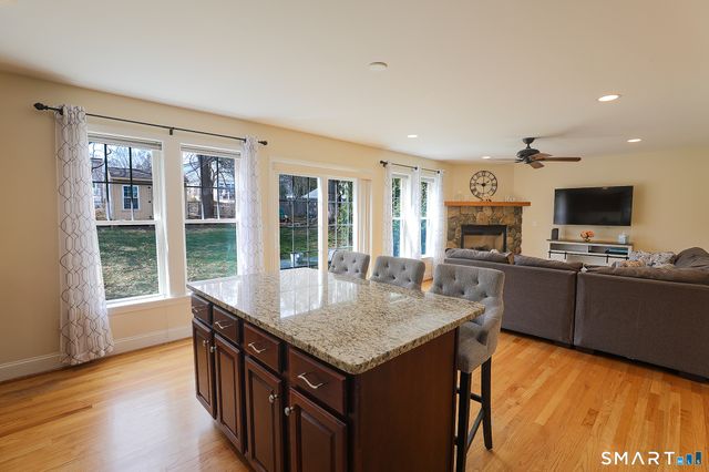 35 Walnut Street, Newington, CT 06111