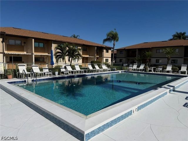 4790 Cleveland AVE 2007, Fort Myers, FL 33907