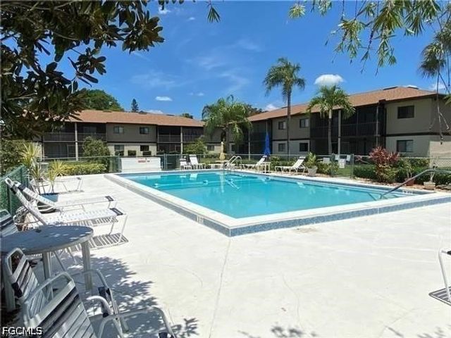 4790 Cleveland AVE 2007, Fort Myers, FL 33907