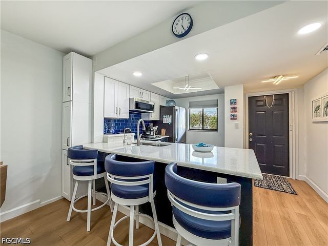 4790 Cleveland AVE 2007, Fort Myers, FL 33907