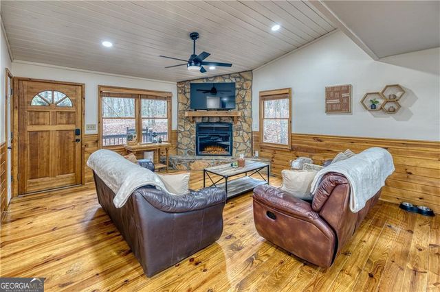 357 Mystic Lane, Blue Ridge, GA 30513