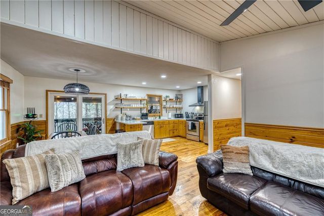 357 Mystic Lane, Blue Ridge, GA 30513