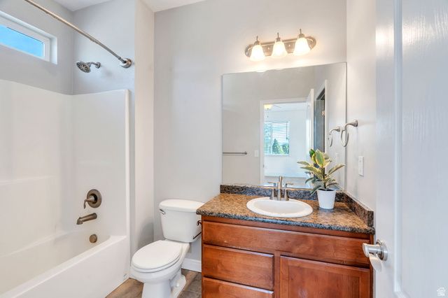 3066 W DESERT LILY DR, Lehi, UT 84043