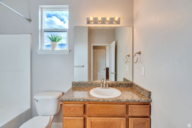 3066 W DESERT LILY DR, Lehi, UT 84043