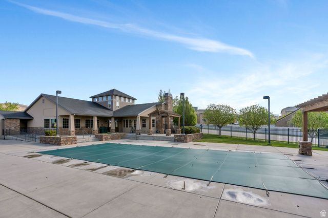 3066 W DESERT LILY DR, Lehi, UT 84043