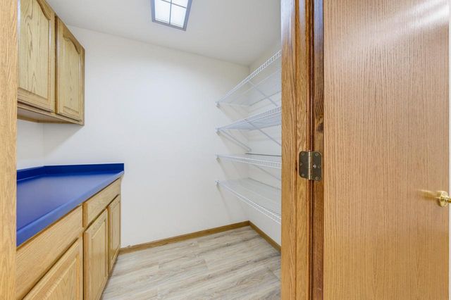 9260 S 44th STREET, Franklin, WI 53132
