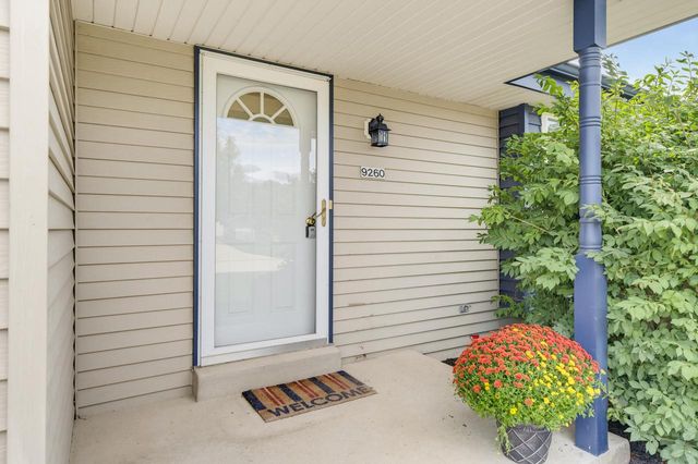9260 S 44th STREET, Franklin, WI 53132