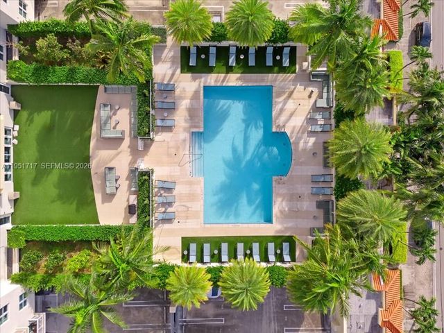 3000 Coral Way 703, Miami, FL 33145