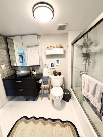 3000 Coral Way 703, Miami, FL 33145