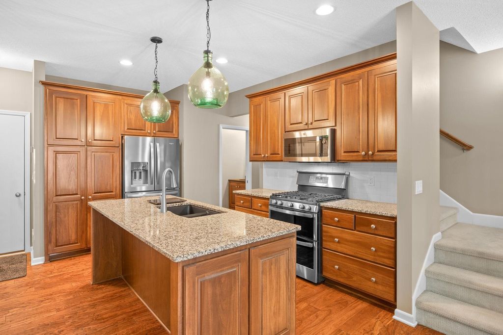 7745 Madelyn Creek Drive, Victoria, MN 55386 — photo 4