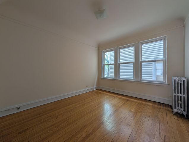 2948 N Albany Avenue 1W, Chicago, IL 60618