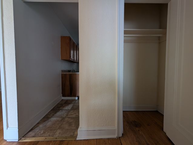 2948 N Albany Avenue 1W, Chicago, IL 60618