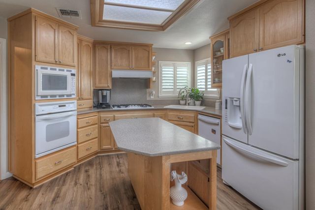 629 James Dr, Placerville, CA 95667