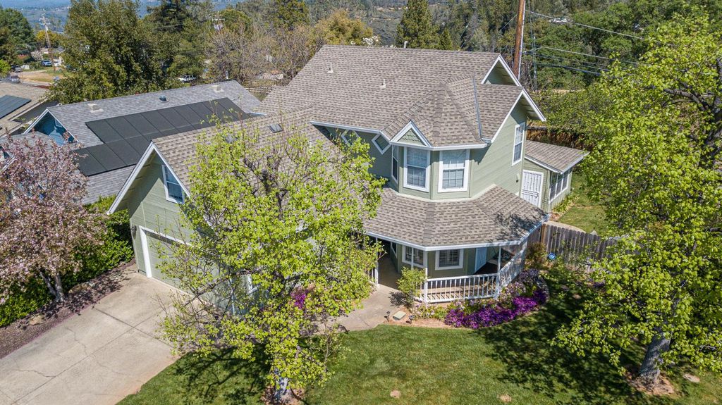 629 James Dr, Placerville, CA 95667