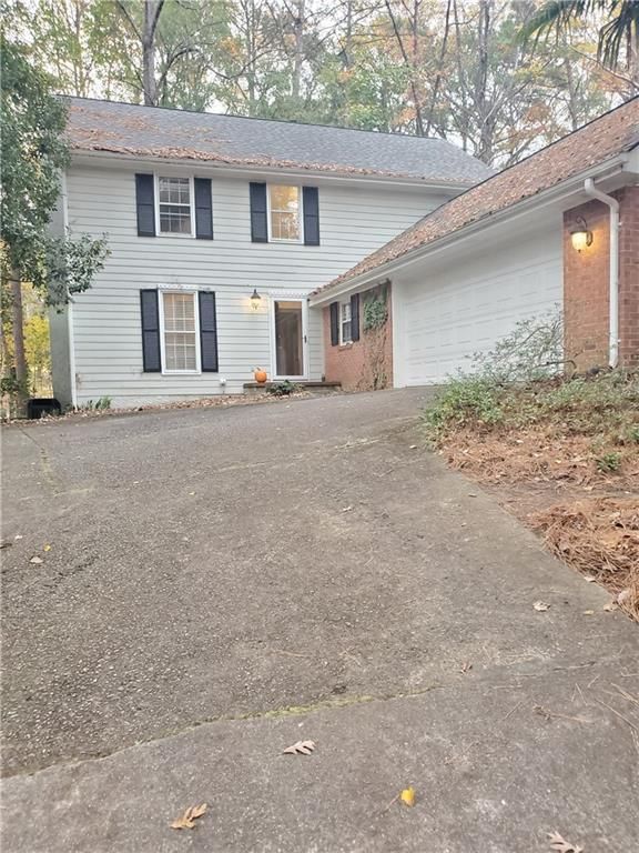 425 Hackberry Lane, Roswell, GA 30076