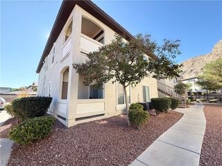 3375 Cactus Shadow Street 101, Las Vegas, NV 89129
