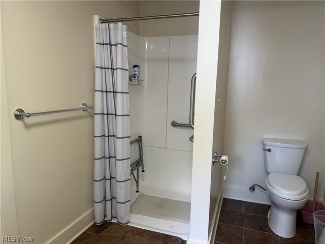 460 Whipple Avenue, Campbell, OH 44405