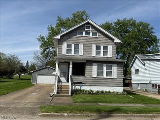 460 Whipple Avenue, Campbell, OH 44405