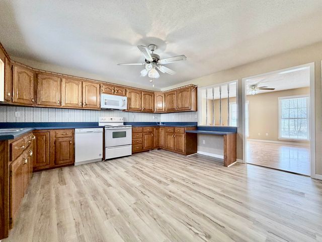 1086 SLOAN RD, Burlison, TN 38015