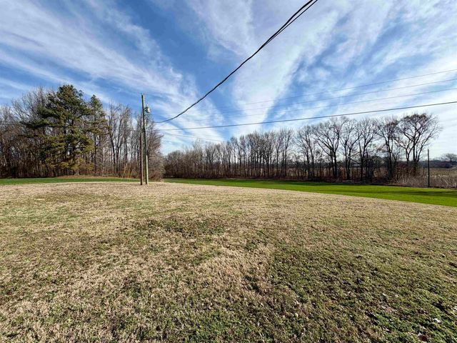 1086 SLOAN RD, Burlison, TN 38015