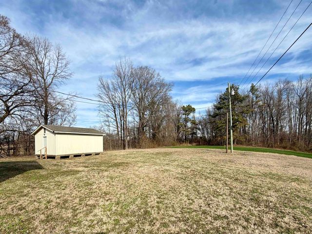 1086 SLOAN RD, Burlison, TN 38015