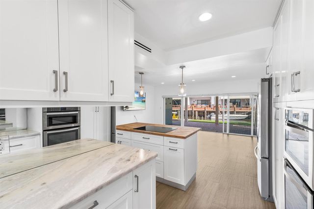 718 Rider Road, Boynton Beach, FL 33435