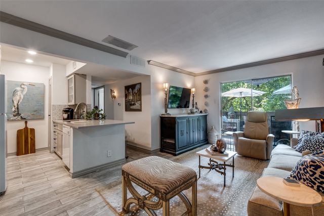 4851 Cedar Springs Road 182, Dallas, TX 75219