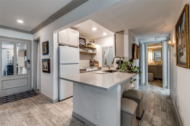 4851 Cedar Springs Road 182, Dallas, TX 75219