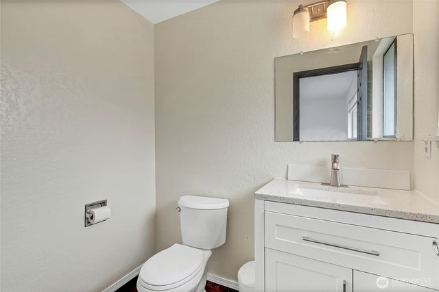 1318 S 82nd Street, Tacoma, WA 98408